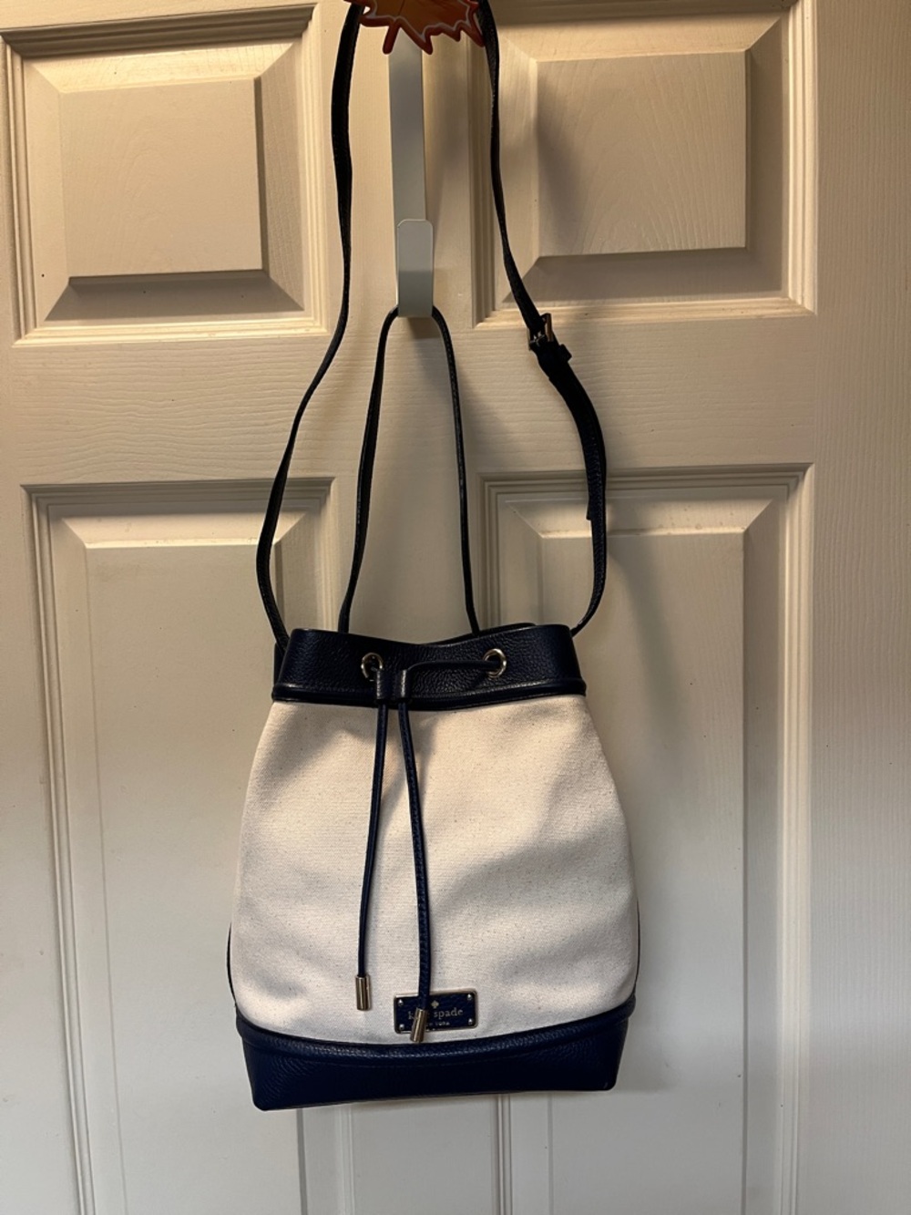 NWOT Kate Spade Oliver Jacey Drawstring Bucket Shoulder Crossbody Bag Retired